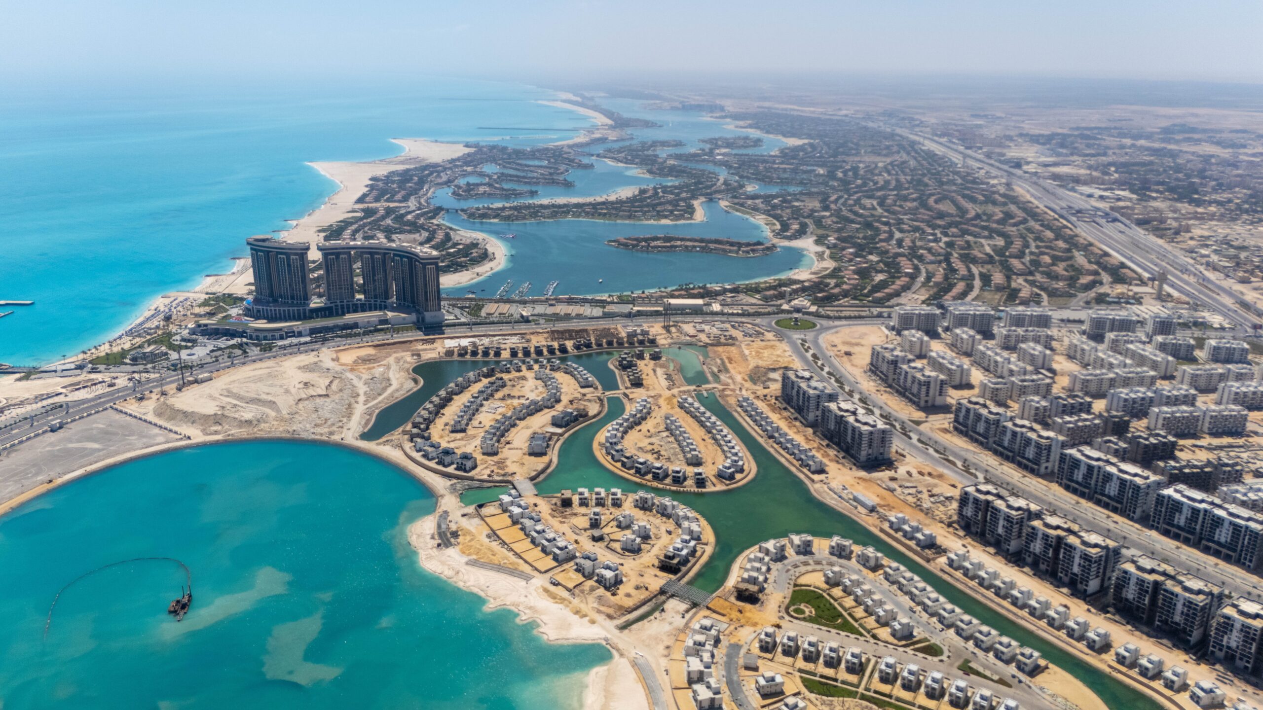 How Coastal Investments Perform Across Egypt’s Seasons